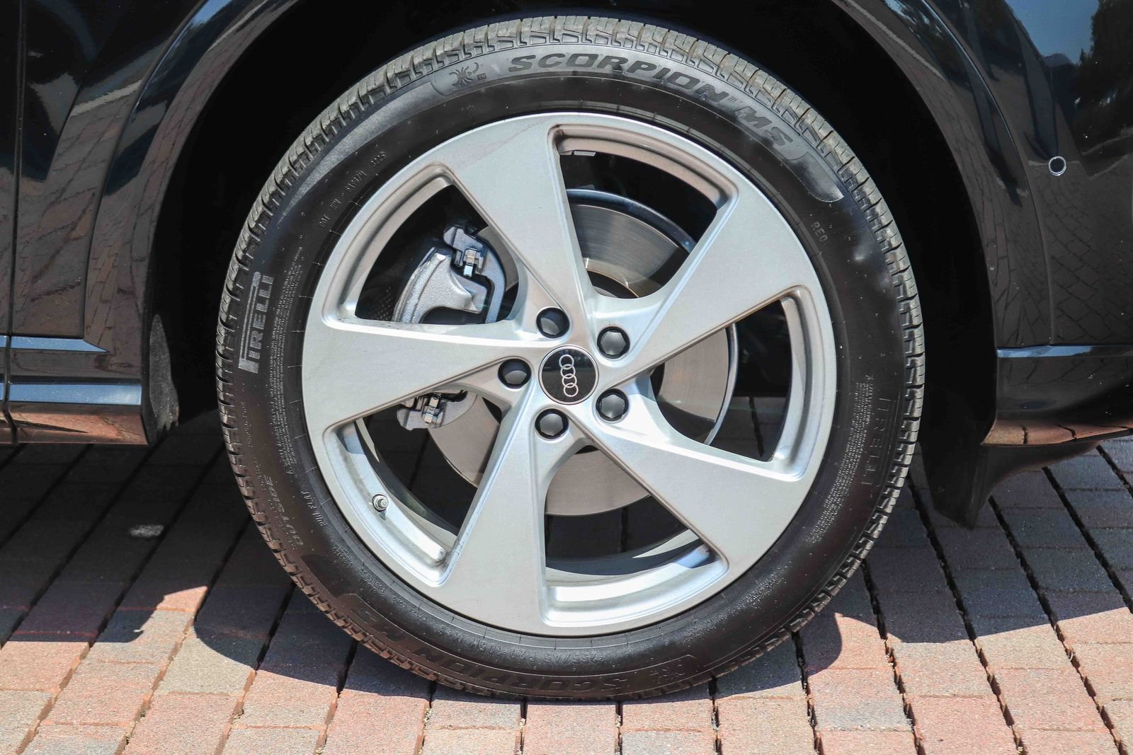 Certified 2025 Audi Q5 Premium Plus w/ Premium Plus AWD/4WD image 11