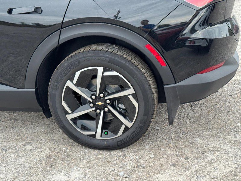 New 2026 Chevrolet Equinox EV LT image 4