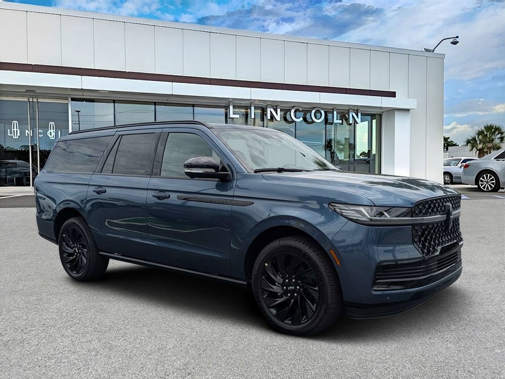 New 2027 Lincoln Navigator L Reserve w/ Jet Appearance Package