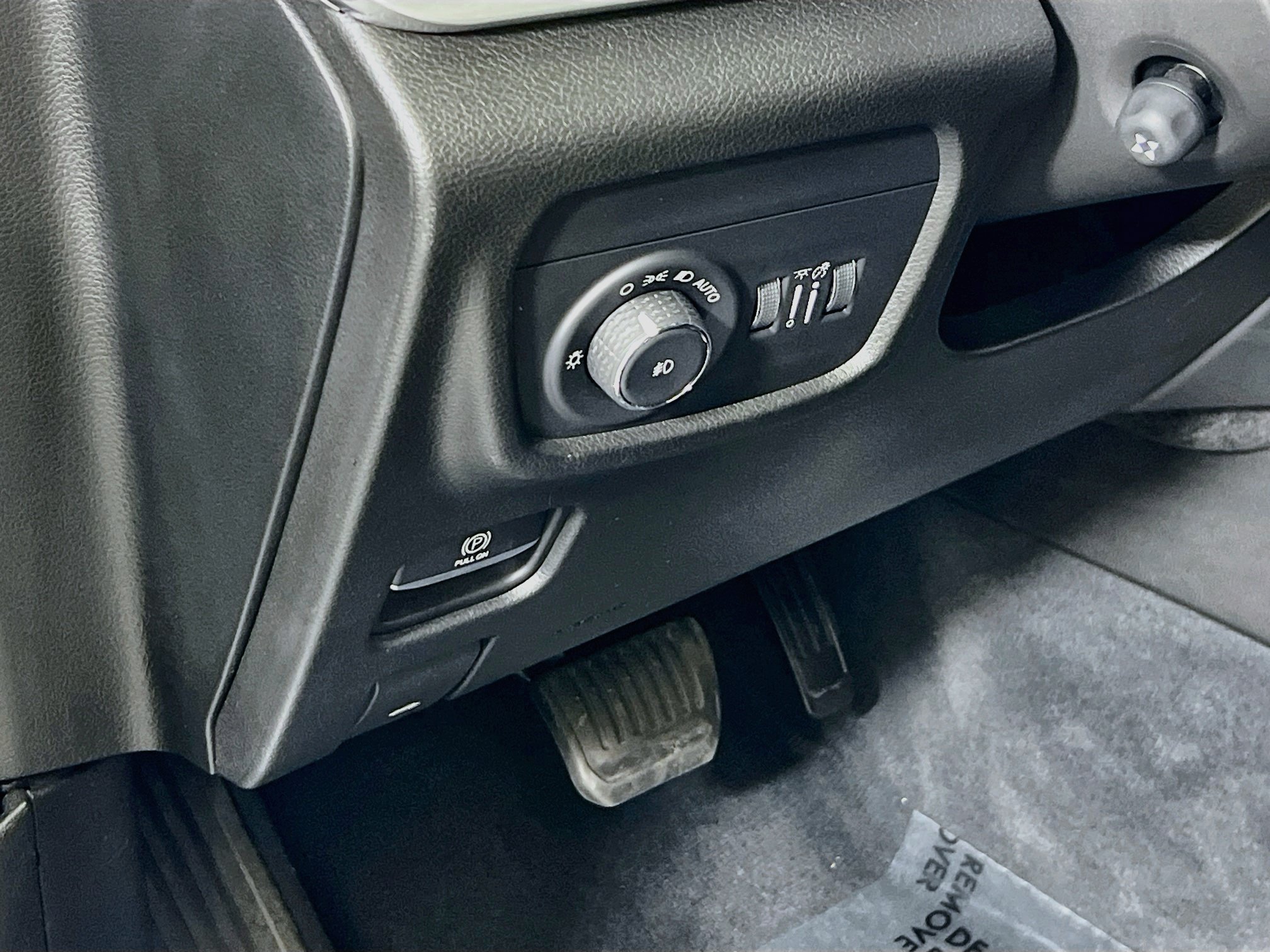 Used 2023 Jeep Grand Cherokee Overland AWD/4WD image 10