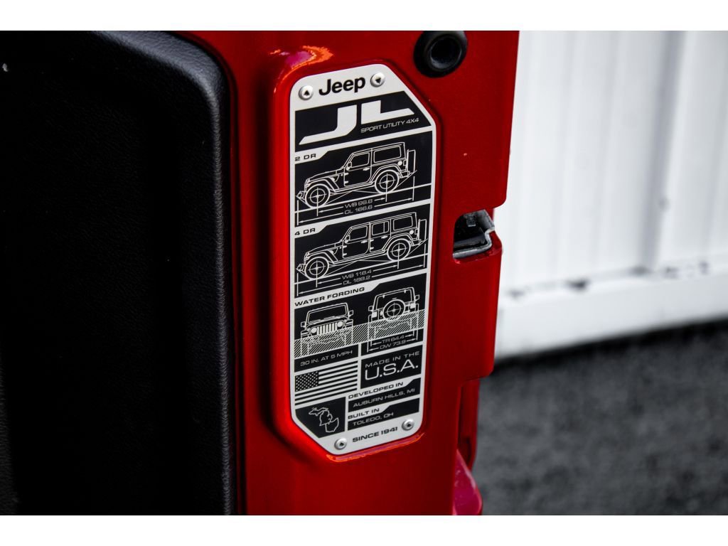 Used 2019 Jeep Wrangler Unlimited Rubicon w/ Dual Top Group image 27