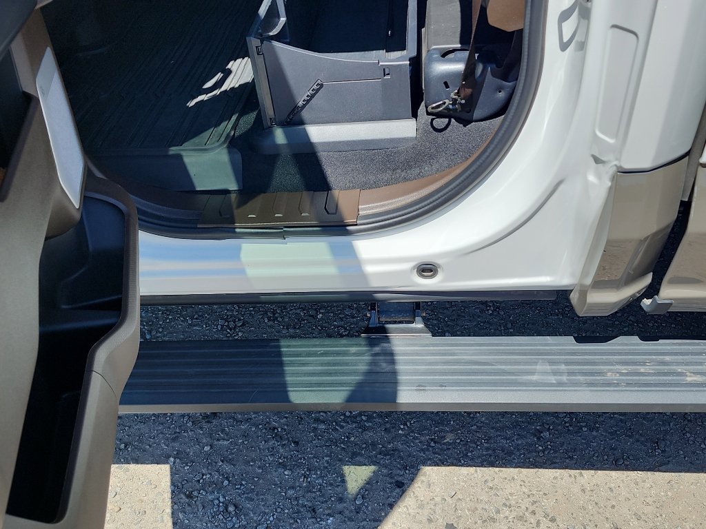 Used 2025 Ford F150 King Ranch w/ FX4 Off-Road Package image 14