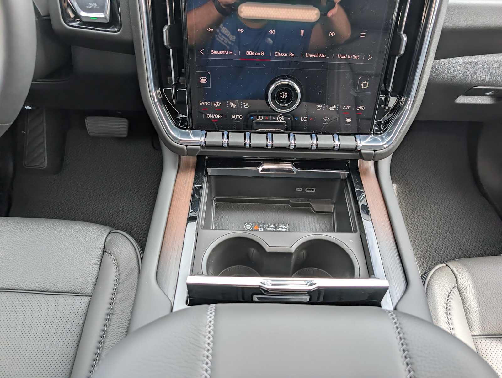 New 2026 GMC Yukon Denali AWD/4WD image 14