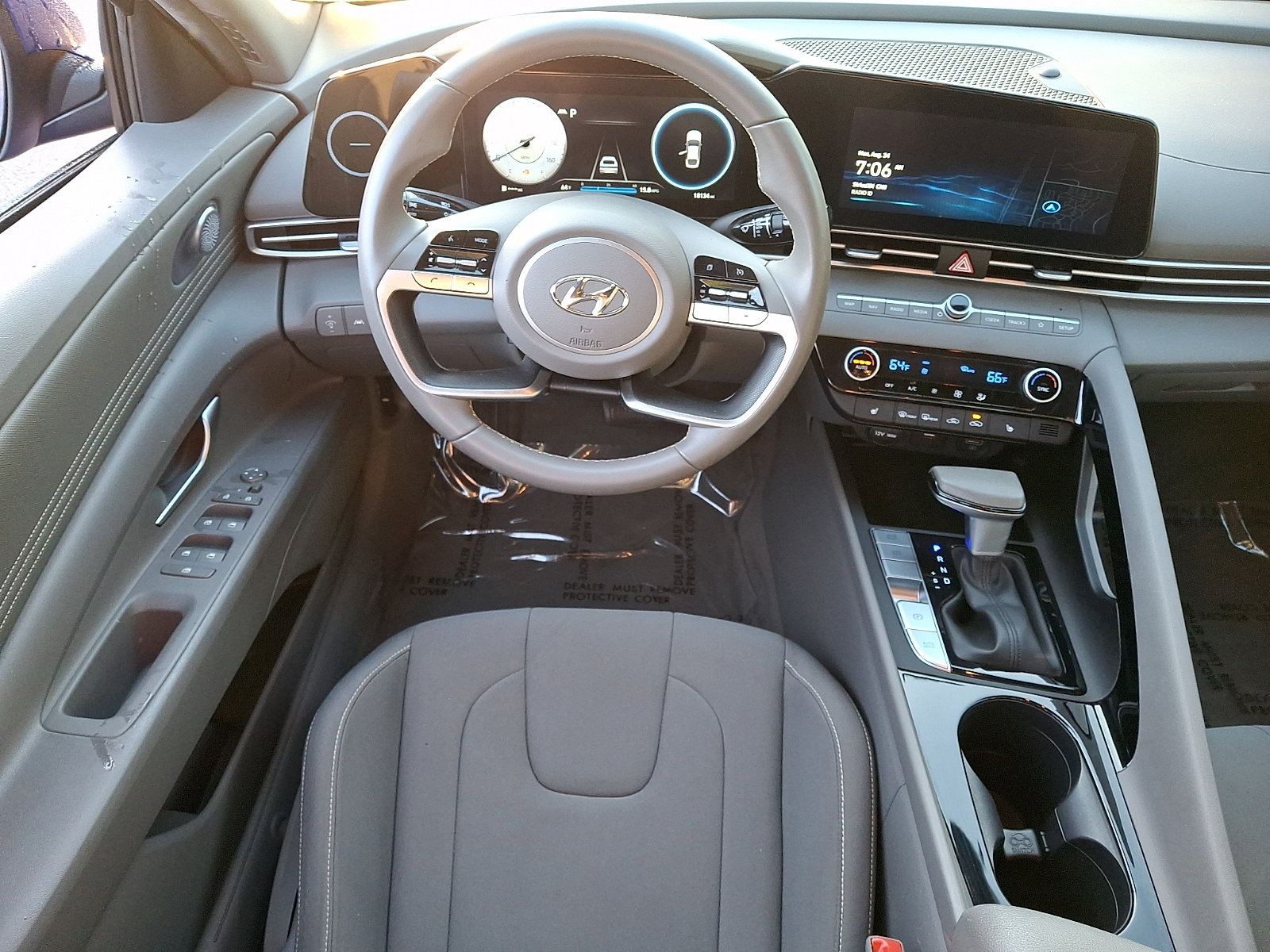 Certified 2023 Hyundai Elantra SEL w/ Convenience Package FWD image 11