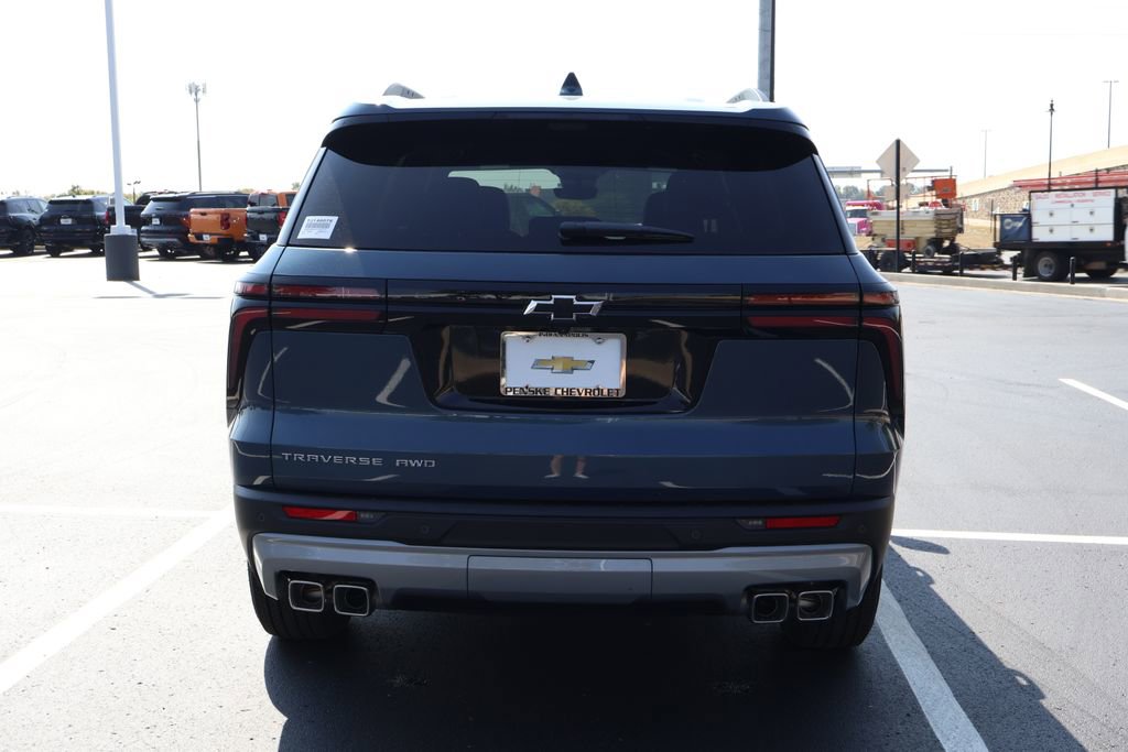 New 2026 Chevrolet Traverse LT w/ Driver Confidence Package image 6