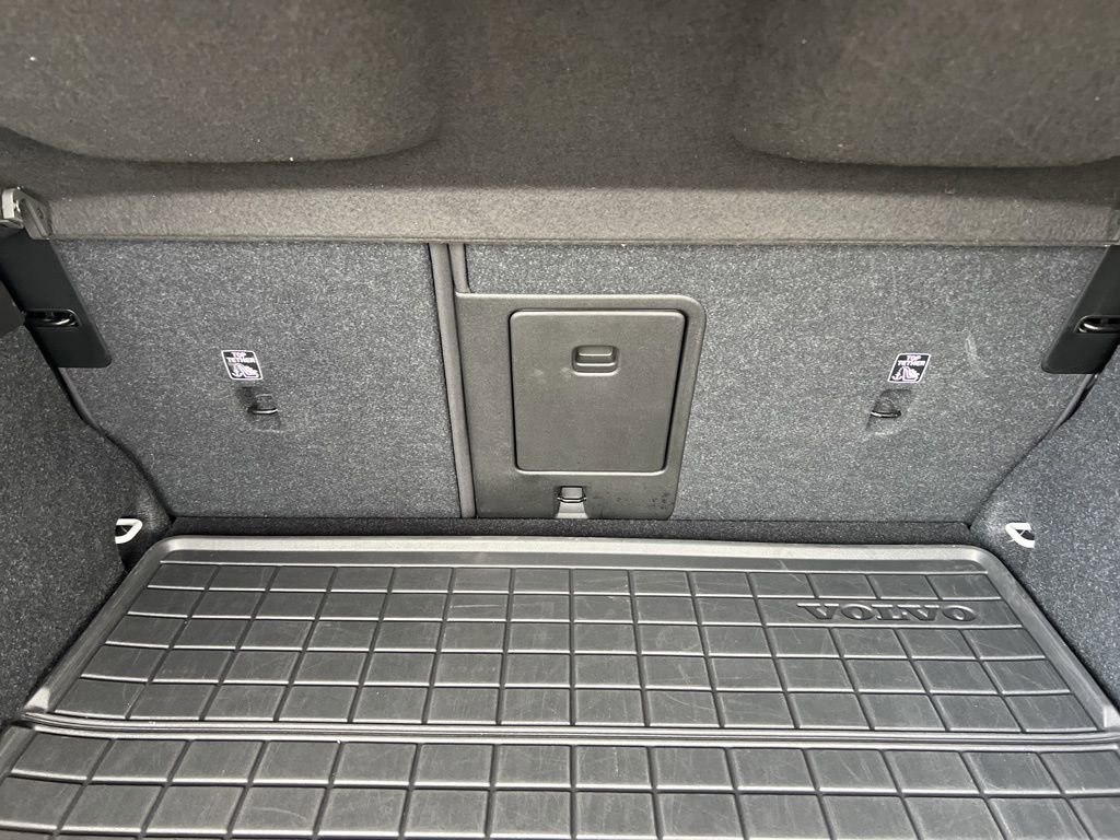 Used 2023 Volvo XC40 Recharge Ultimate w/ Protection Package Premier image 35