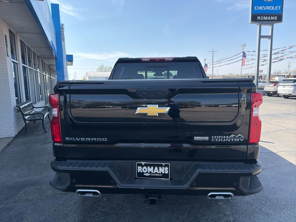 Used 2025 Chevrolet Silverado 1500 High Country w/ High Country Premium Package image 4