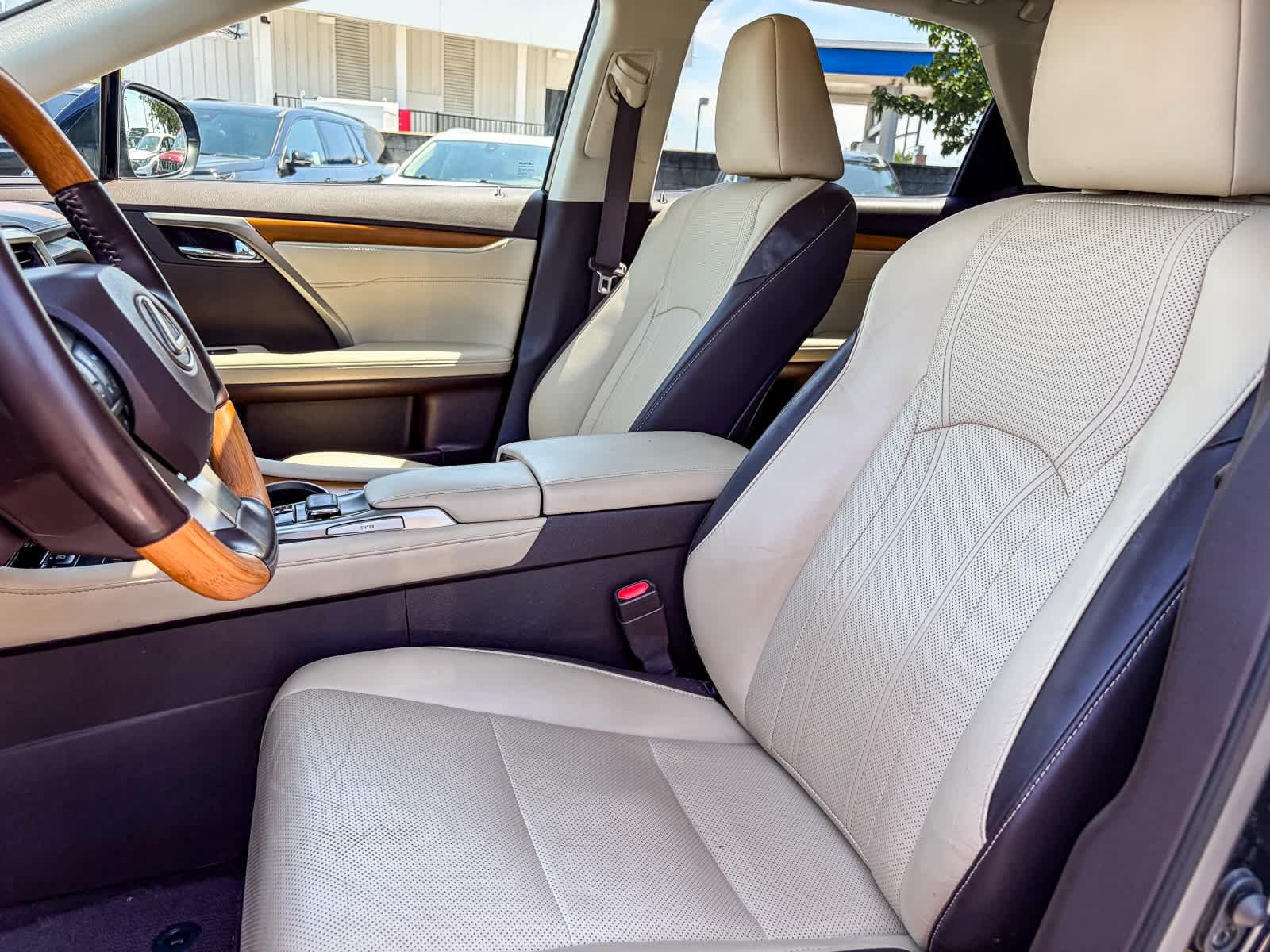 Used 2019 Lexus RX 350 FWD w/ Navigation Package image 17