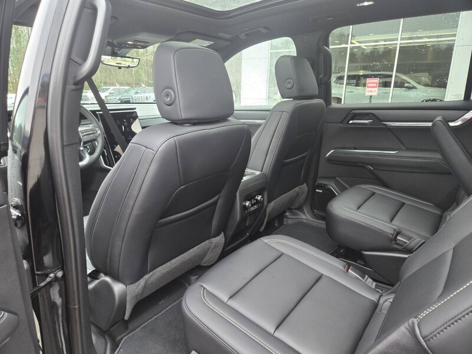 New 2026 GMC Acadia Elevation w/ Black Edition FWD image 27