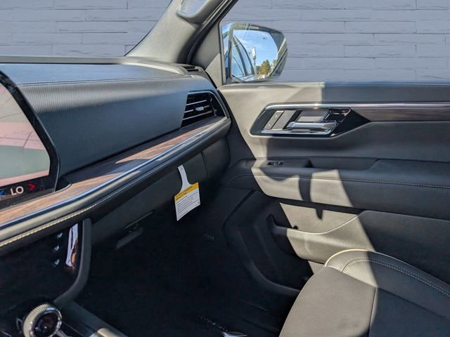 New 2026 Chevrolet Suburban Premier image 15