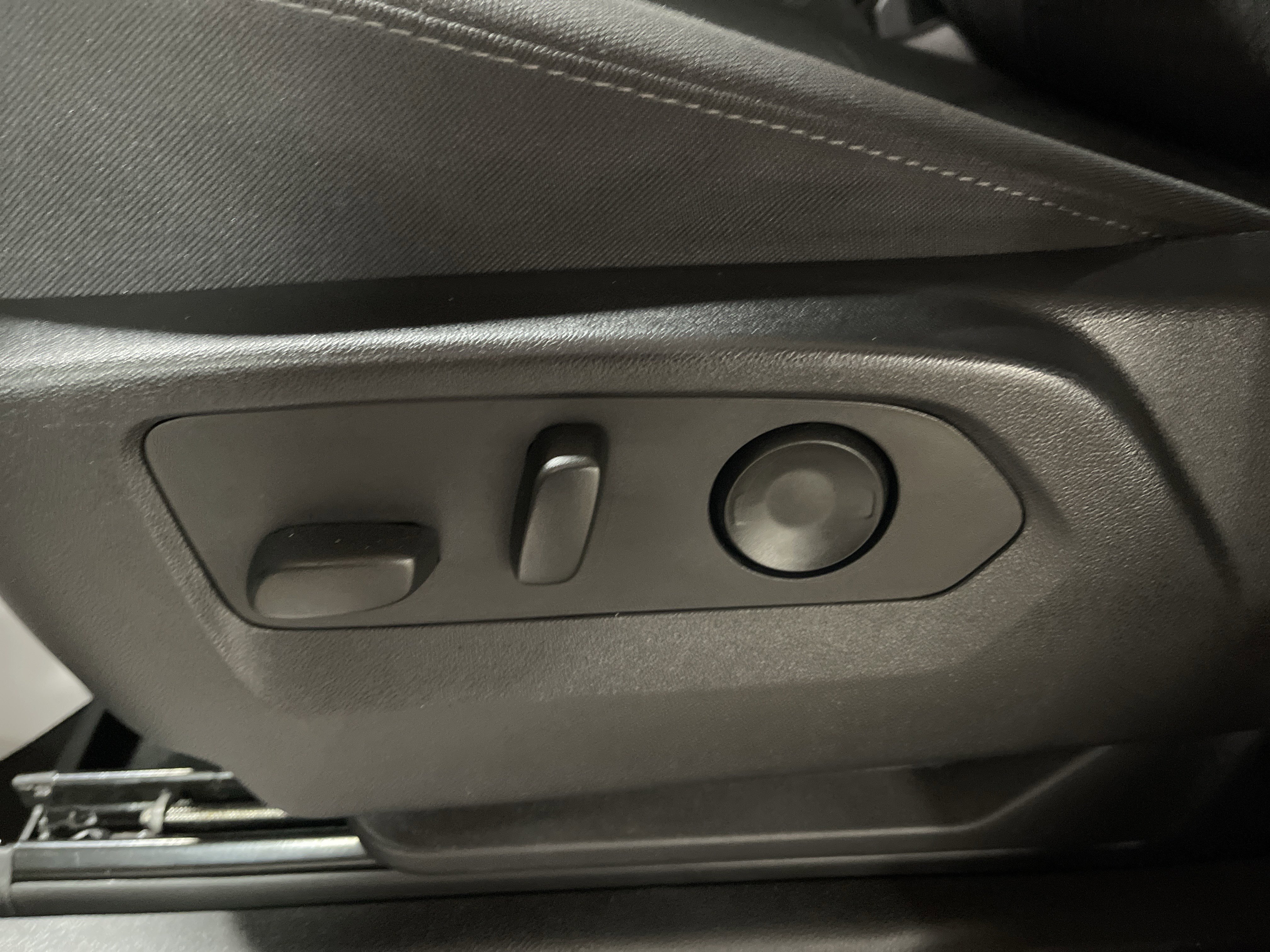 Used 2023 GMC Sierra 1500 Elevation w/ LPO, GMC Protection Package image 12