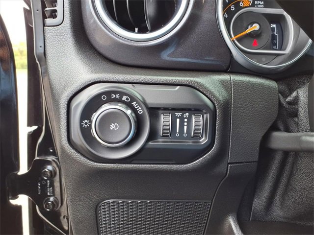 Used 2021 Jeep Wrangler Unlimited Sahara image 65