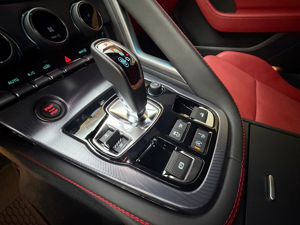 Used 2024 Jaguar F-TYPE R-Dynamic image 22