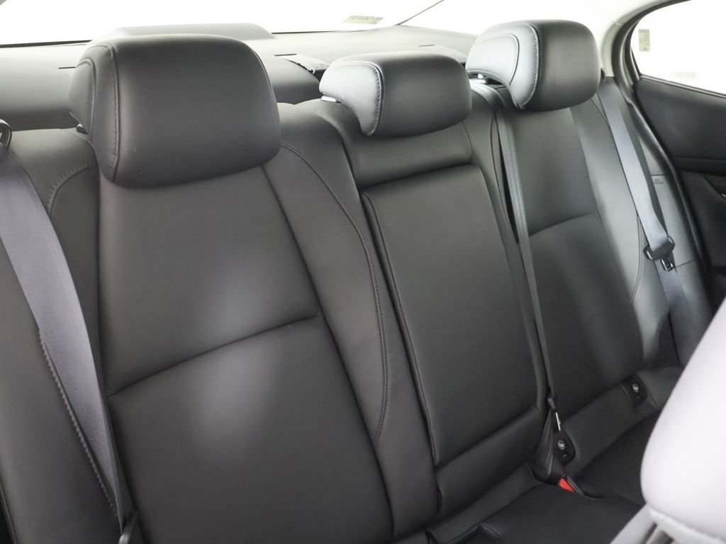 Used 2025 MAZDA MAZDA3 s FWD image 34