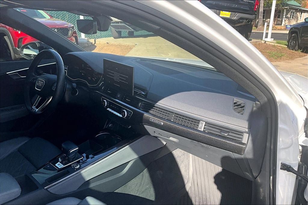 Used 2023 Audi S4 Premium Plus w/ Premium Plus Package AWD/4WD image 16