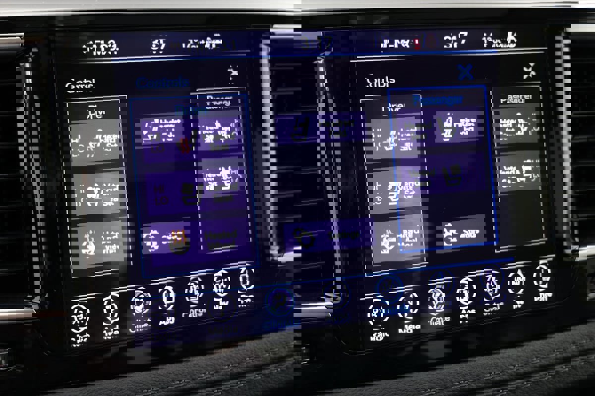 Used 2019 Chrysler Pacifica Limited image 9