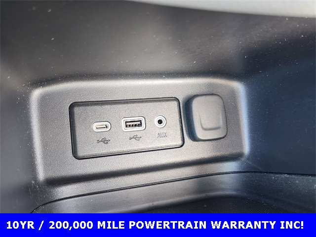 Used 2020 Chevrolet Equinox LS w/ LS Convenience Package image 23