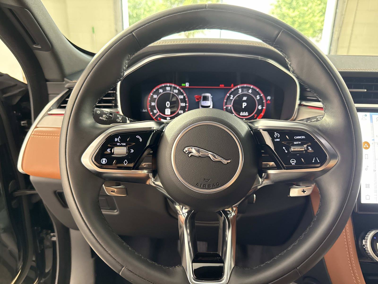 Certified 2026 Jaguar F-PACE R-Dynamic S AWD/4WD image 27