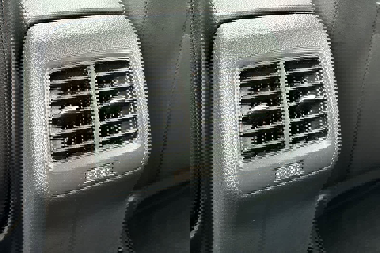 Used 2015 Volkswagen Golf 4-Door image 14