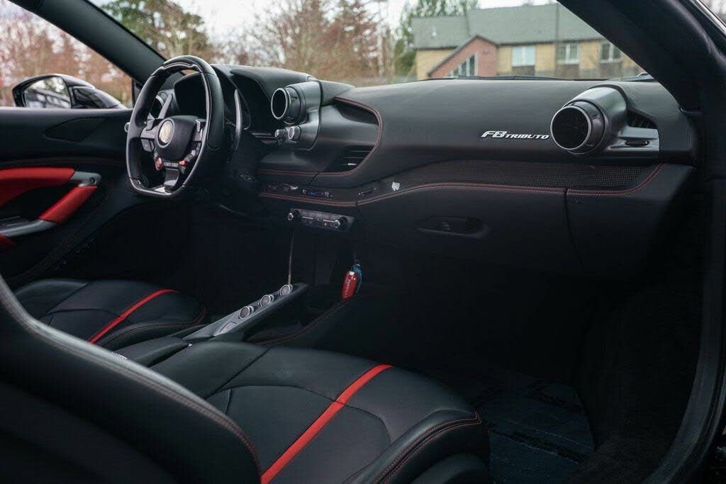 Used 2021 Ferrari F8 Tributo image 24