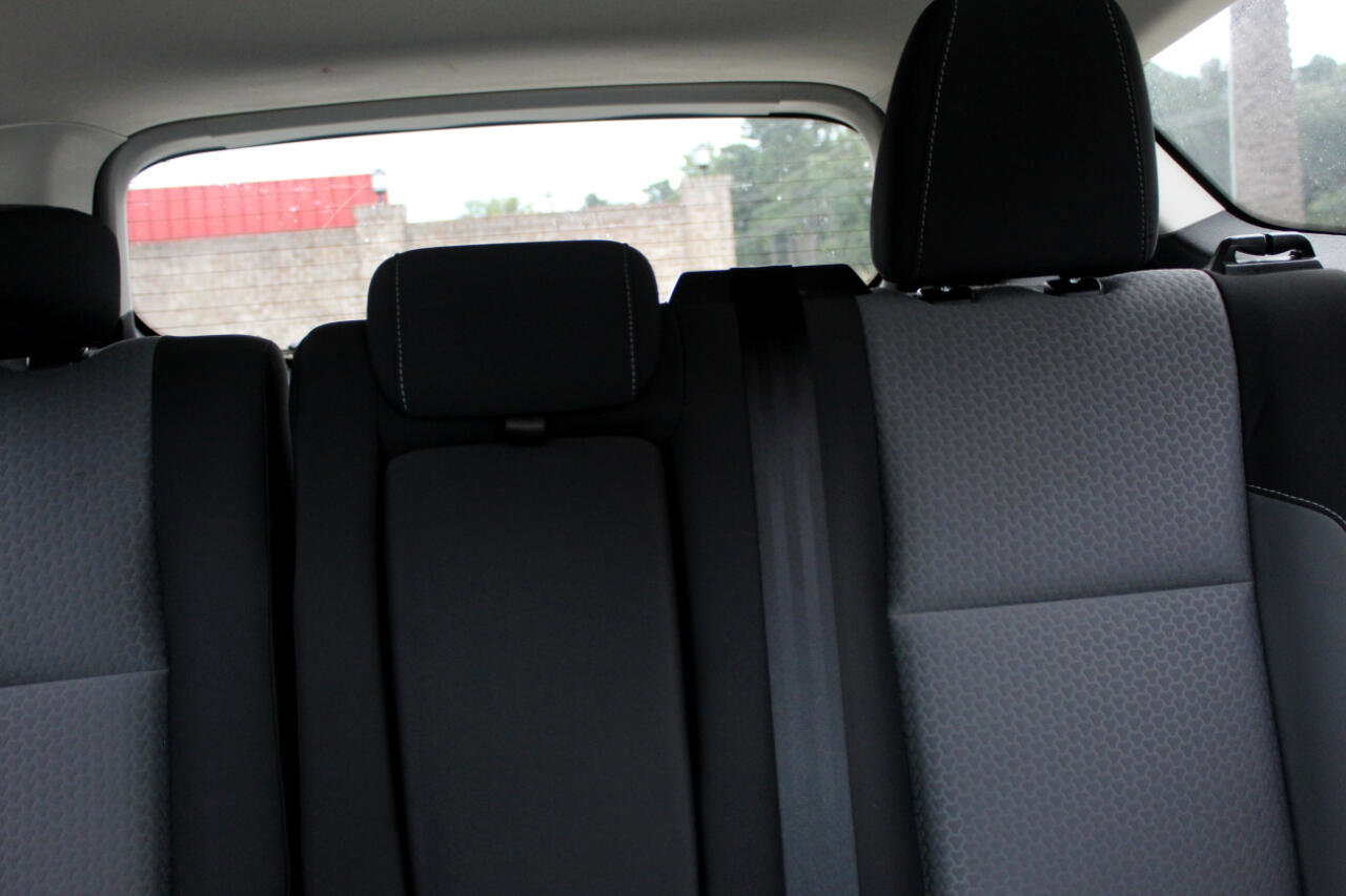 Used 2018 Ford Escape SE image 16