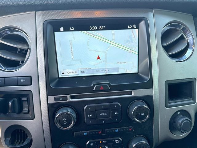 Used 2017 Ford Expedition XLT w/ Equipment Group 202A image 31