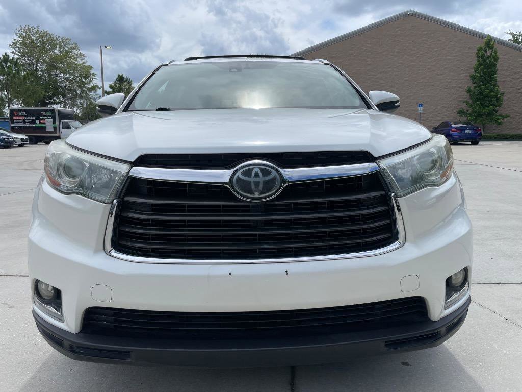 Used 2015 Toyota Highlander Limited Platinum AWD/4WD image 3