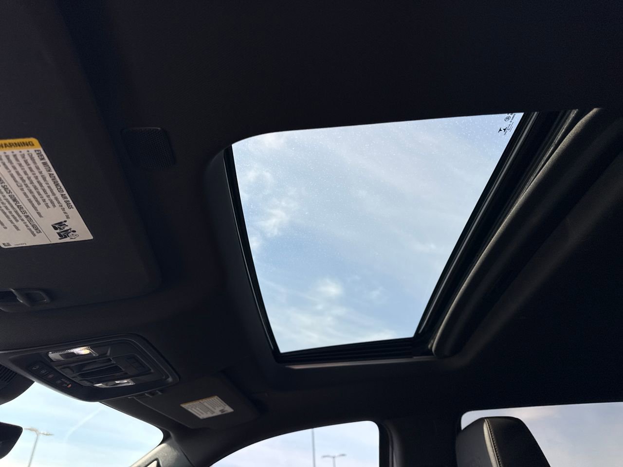 Used 2022 GMC Sierra 1500 AT4 w/ Technology Package image 14