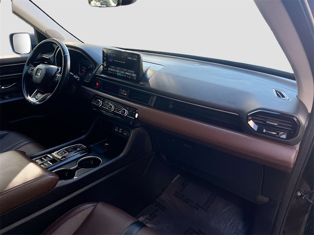 Used 2023 Honda Pilot Elite image 32