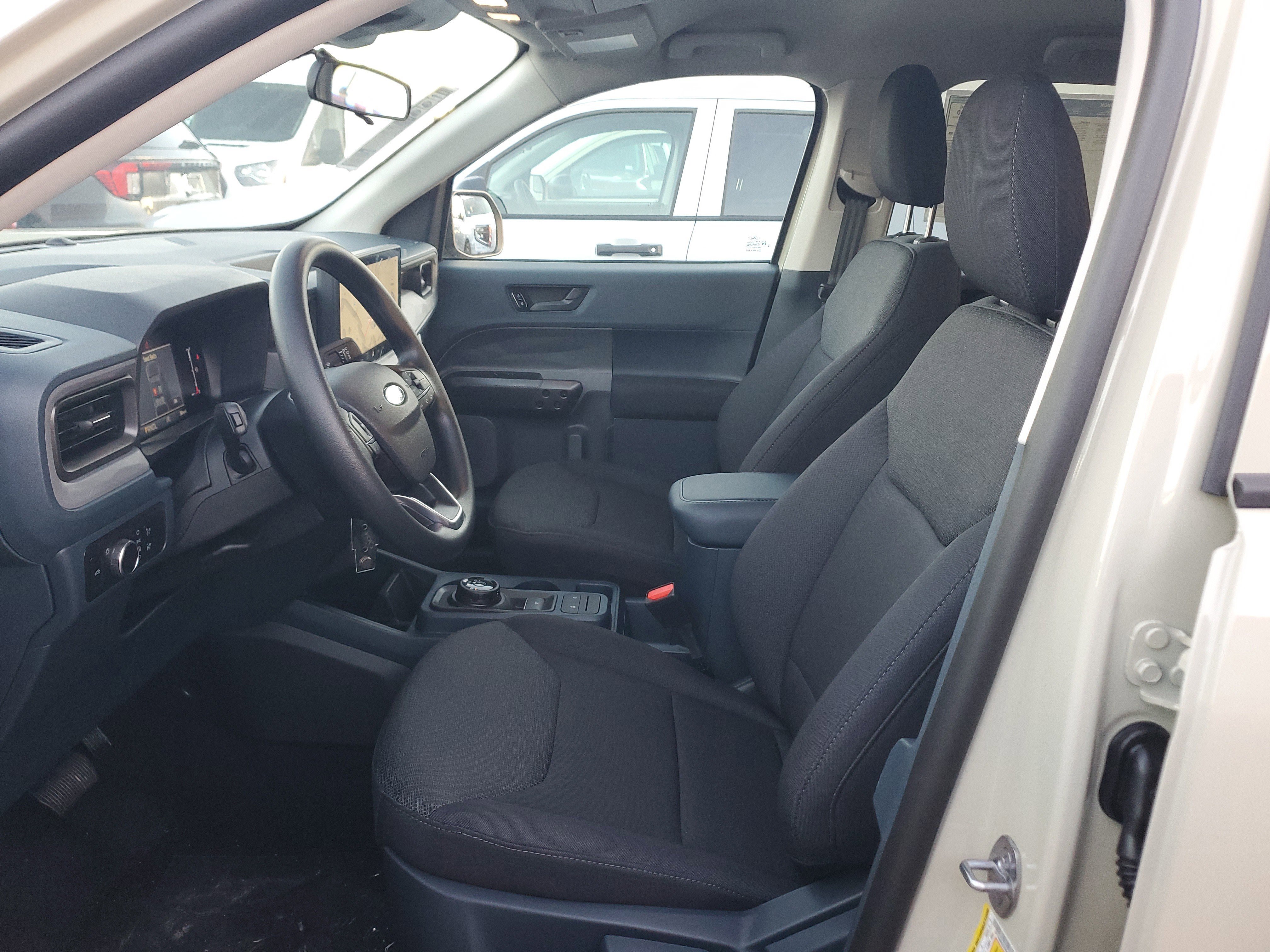 New 2025 Ford Maverick XL w/ Equipment Group 102A image 10