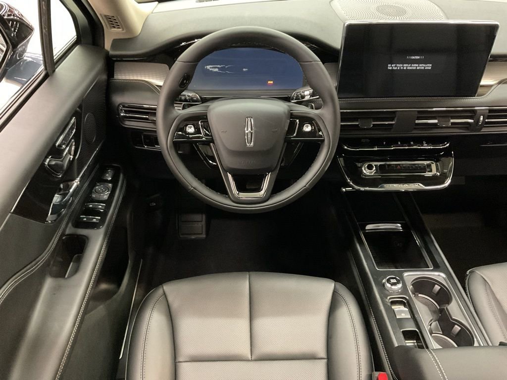 New 2026 Lincoln Corsair Premiere image 16