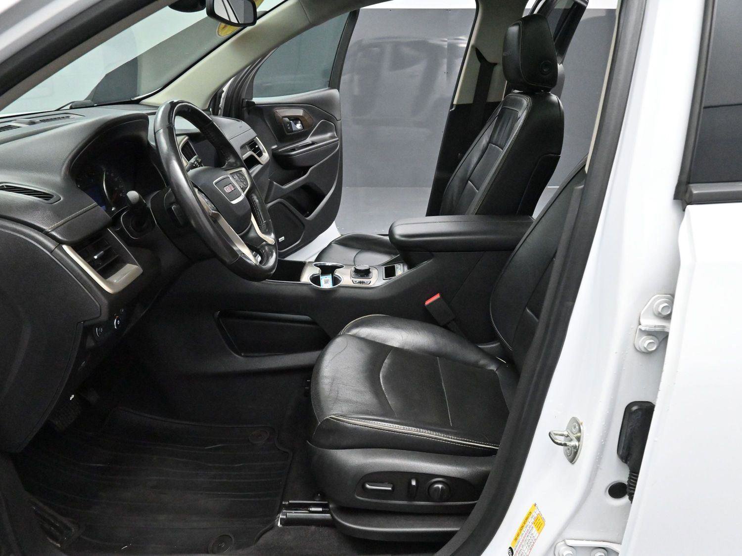 Used 2019 GMC Terrain Denali w/ Driver Alert Package II image 15