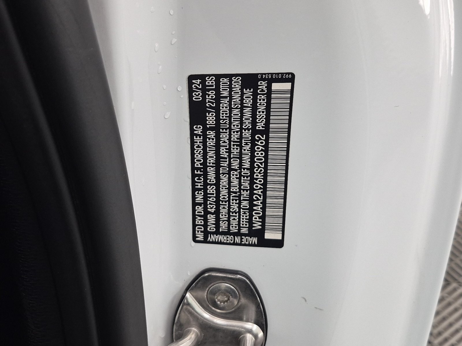 Certified 2024 Porsche 911 Carrera 4 AWD/4WD image 28