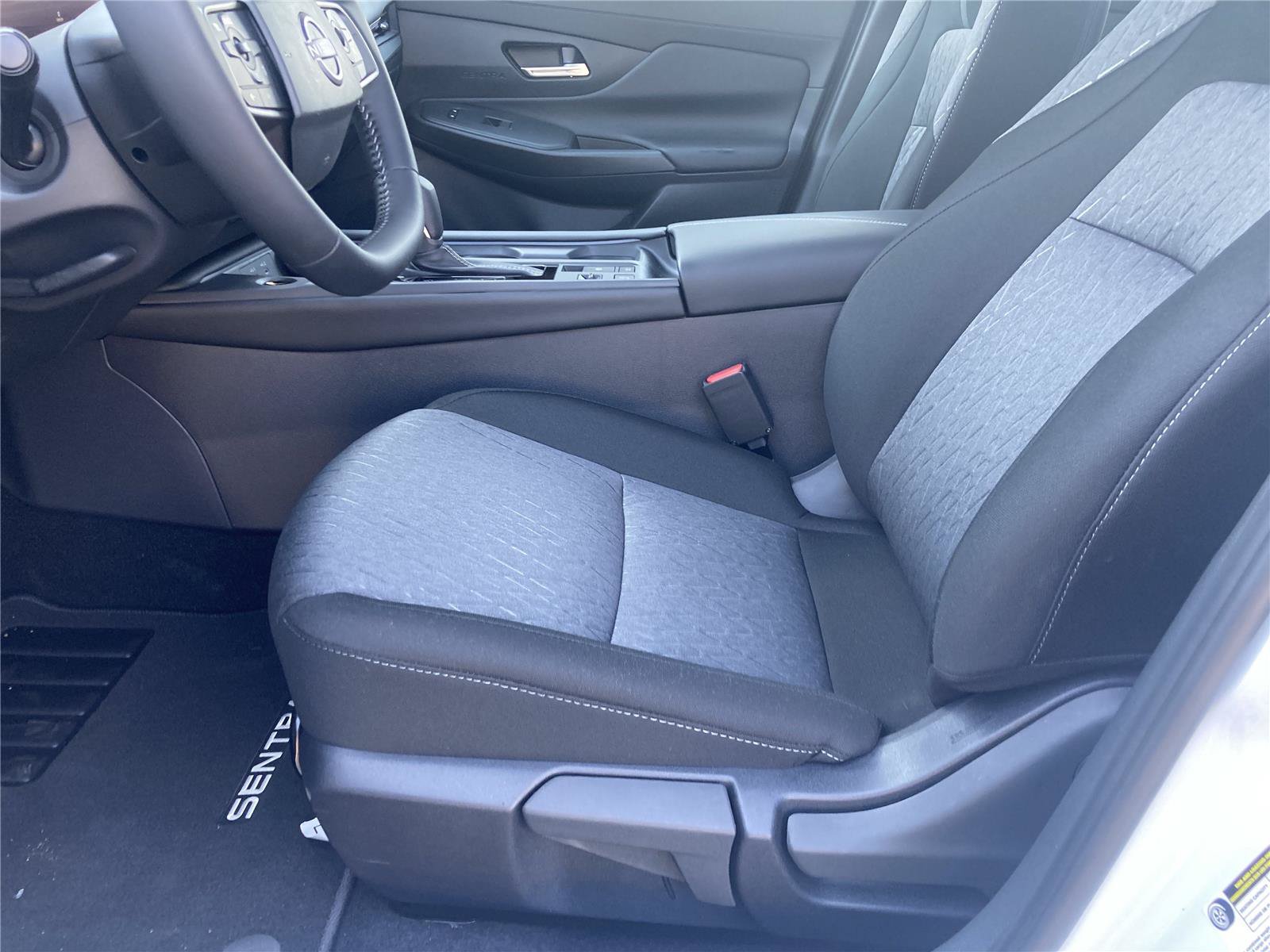 New 2026 Nissan Sentra SV w/ SV Convenience Package FWD image 23