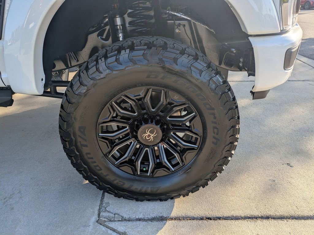 New 2026 Ford F250 Lariat w/ Black Appearance Package image 10