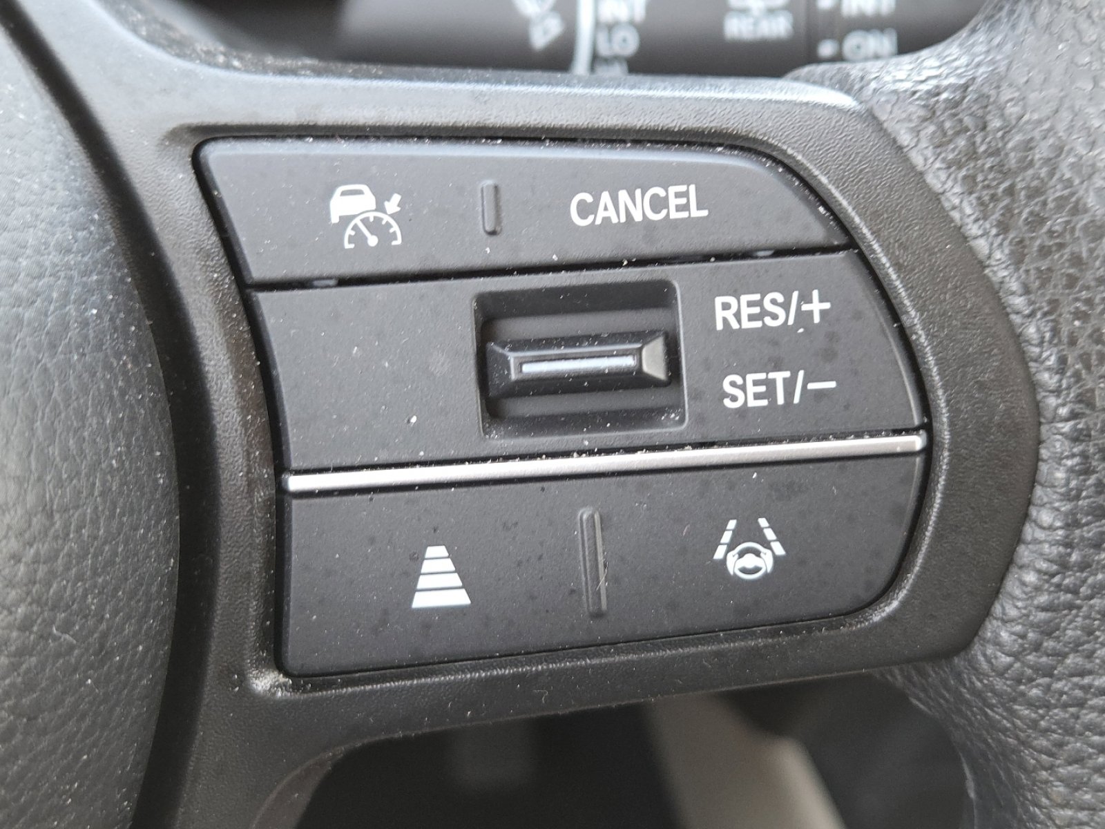 Used 2024 Honda HR-V LX image 4