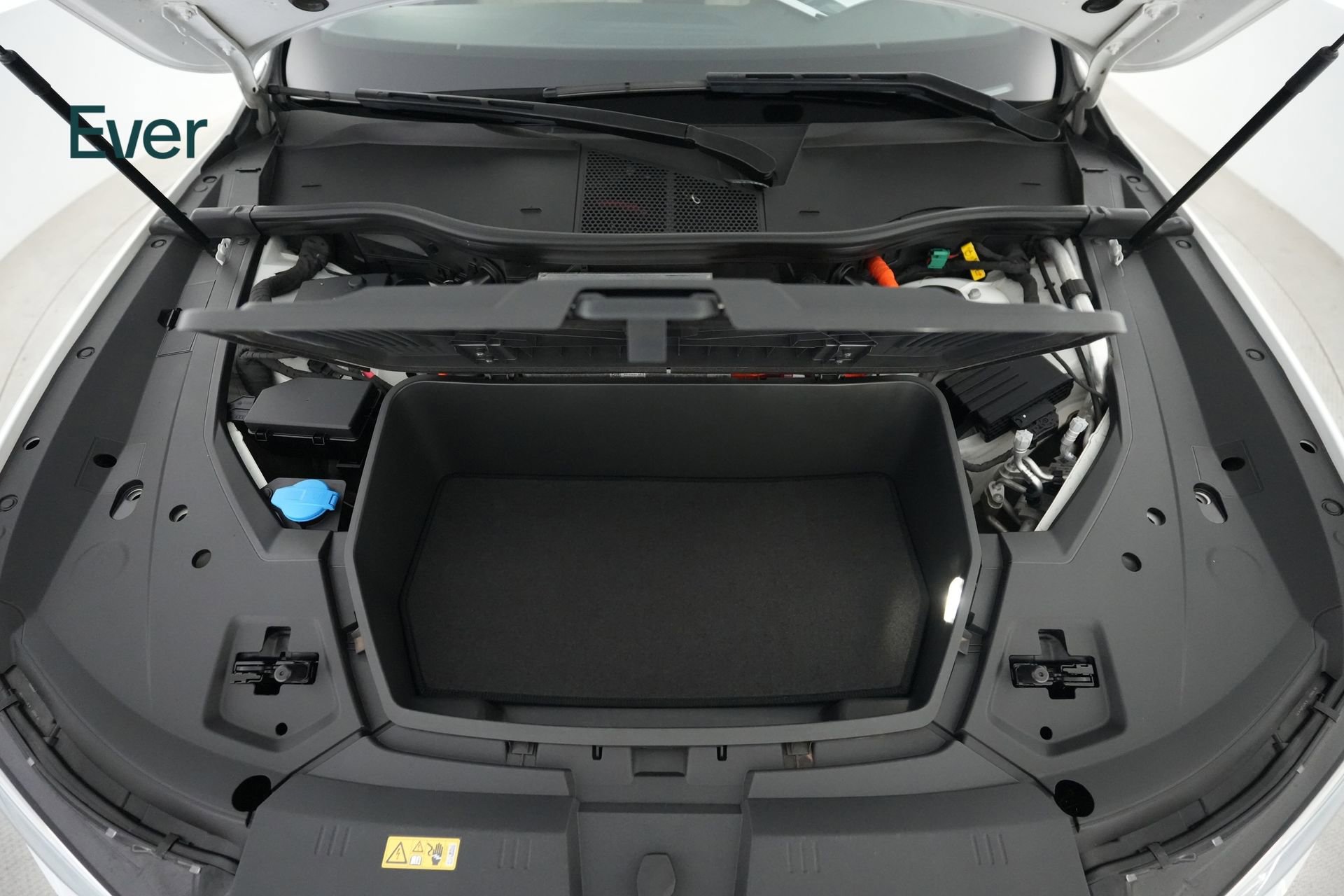 Used 2019 Audi e-tron Premium Plus image 25