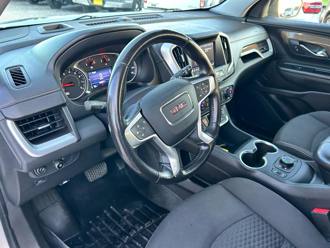 Used 2020 GMC Terrain SLE w/ Driver Convenience Package AWD/4WD image 6