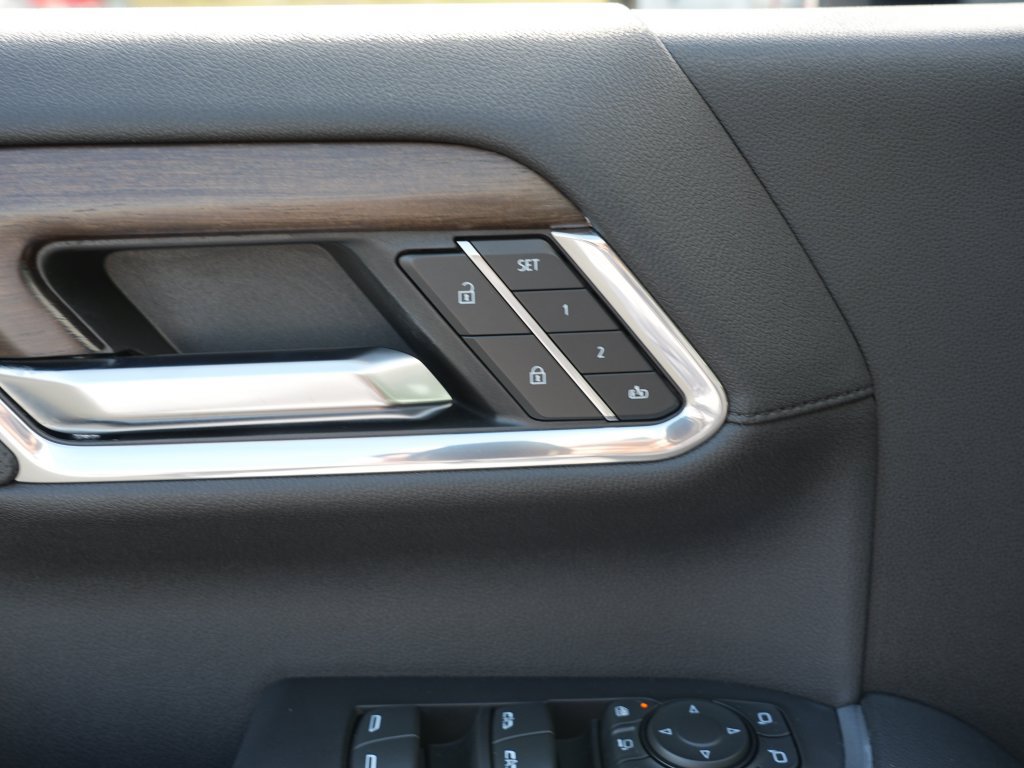 Certified 2024 Chevrolet Silverado 3500 High Country w/ High Country Premium Package AWD/4WD image 18