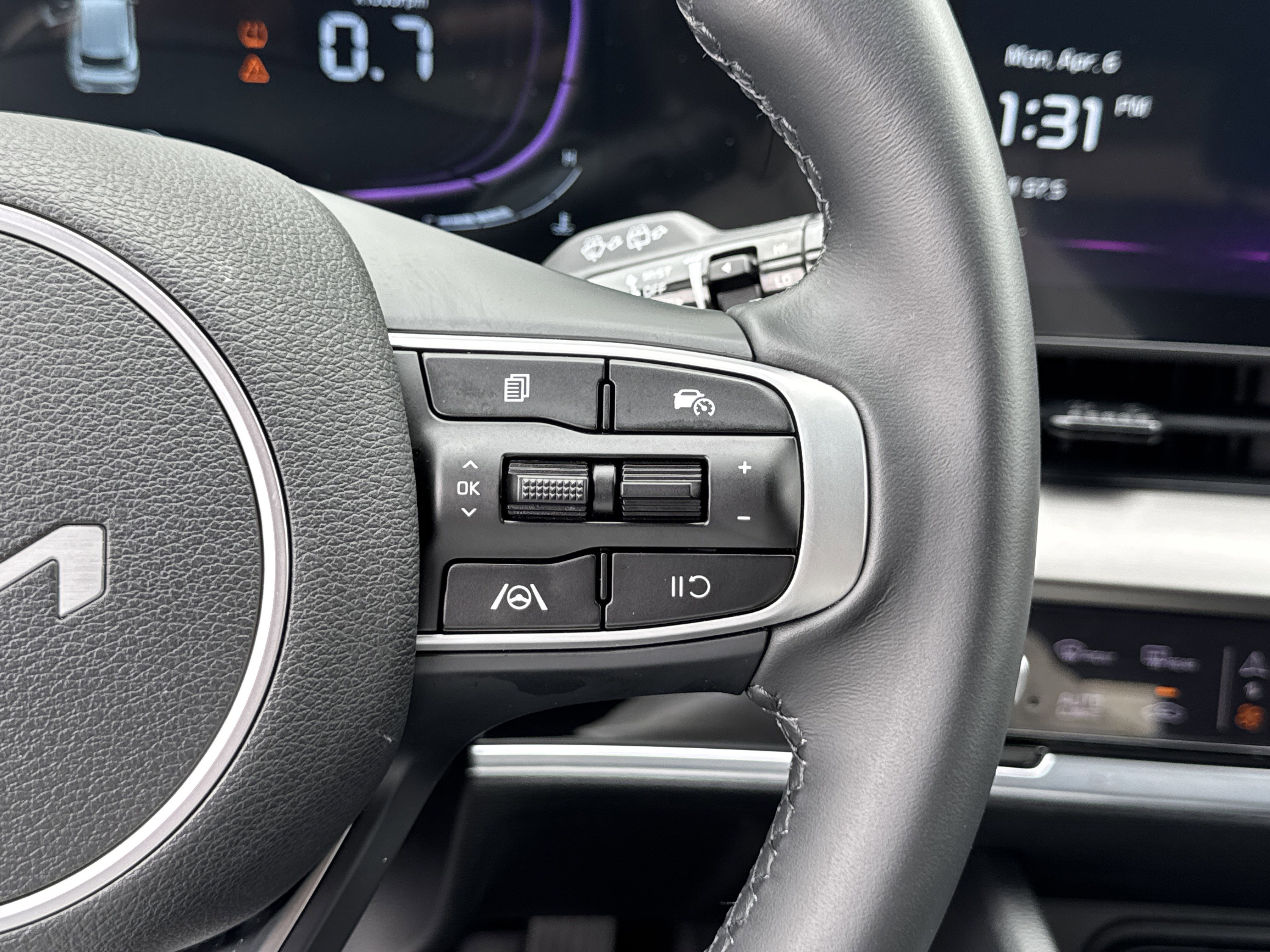 Certified 2025 Kia Sportage EX image 26