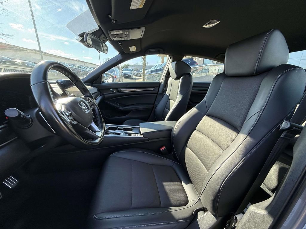 Used 2022 Honda Accord Sport image 11