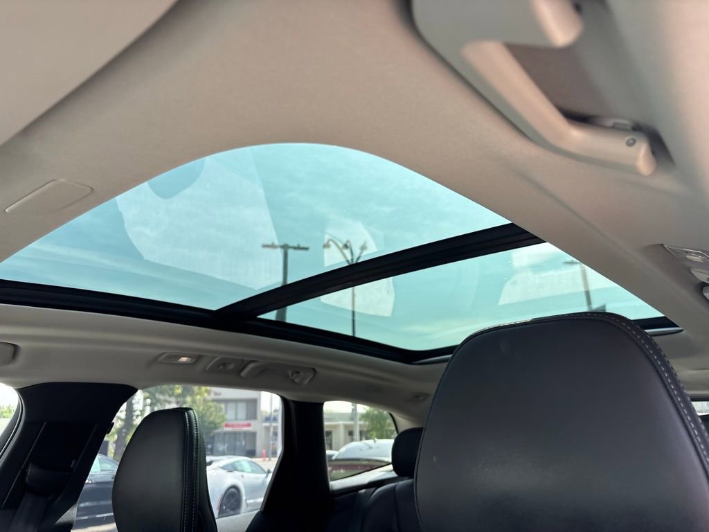 Used 2025 Volvo XC60 T8 Ultra w/ Protection Package Premier AWD/4WD image 10