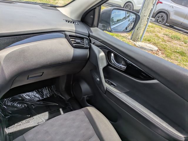 Used 2020 Nissan Rogue Sport SV FWD image 13
