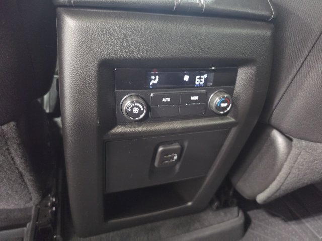 Used 2023 Chevrolet Traverse LT AWD/4WD image 26