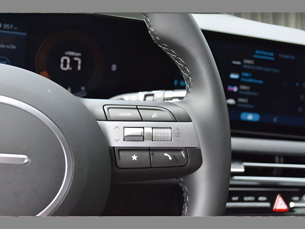 New 2025 Hyundai Tucson XRT image 21