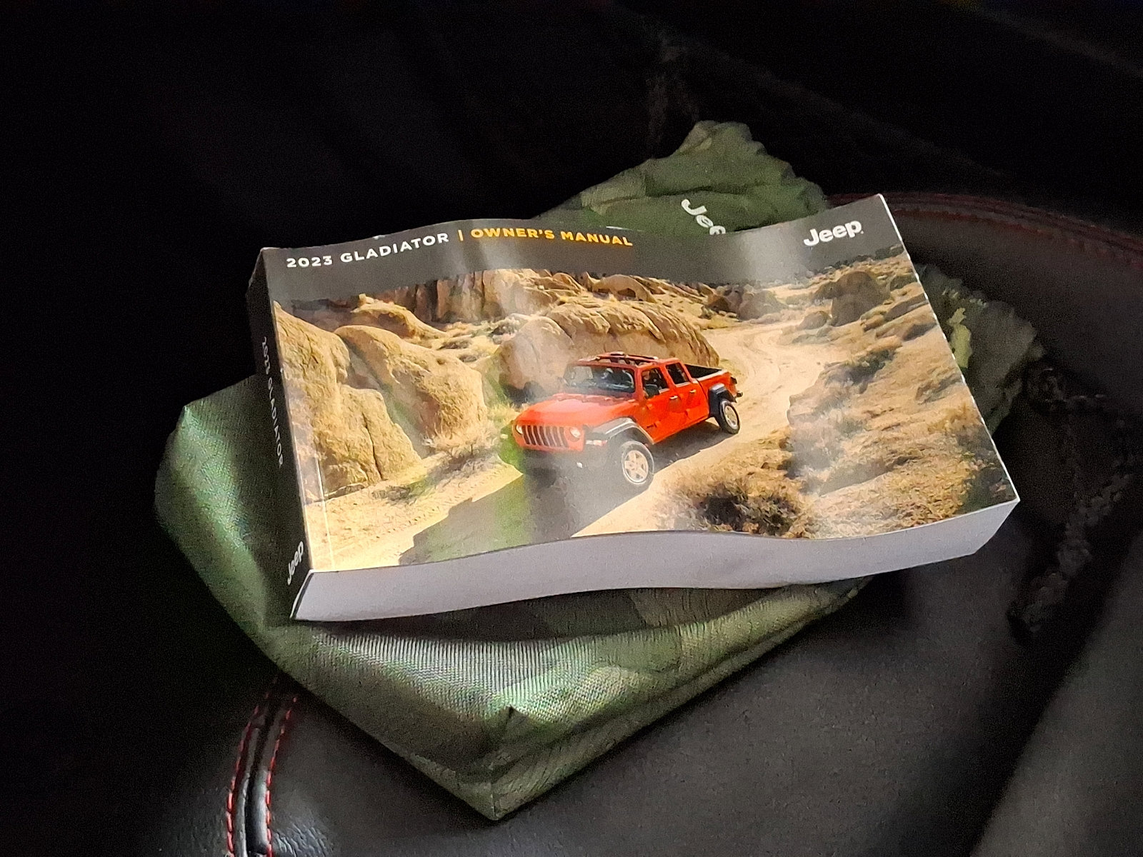 Used 2023 Jeep Gladiator Rubicon w/ Dual Top Group image 24