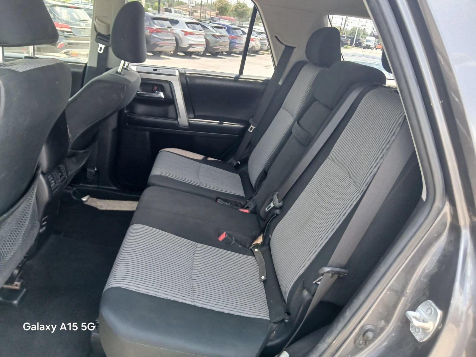 Used 2017 Toyota 4Runner SR5 AWD/4WD image 8