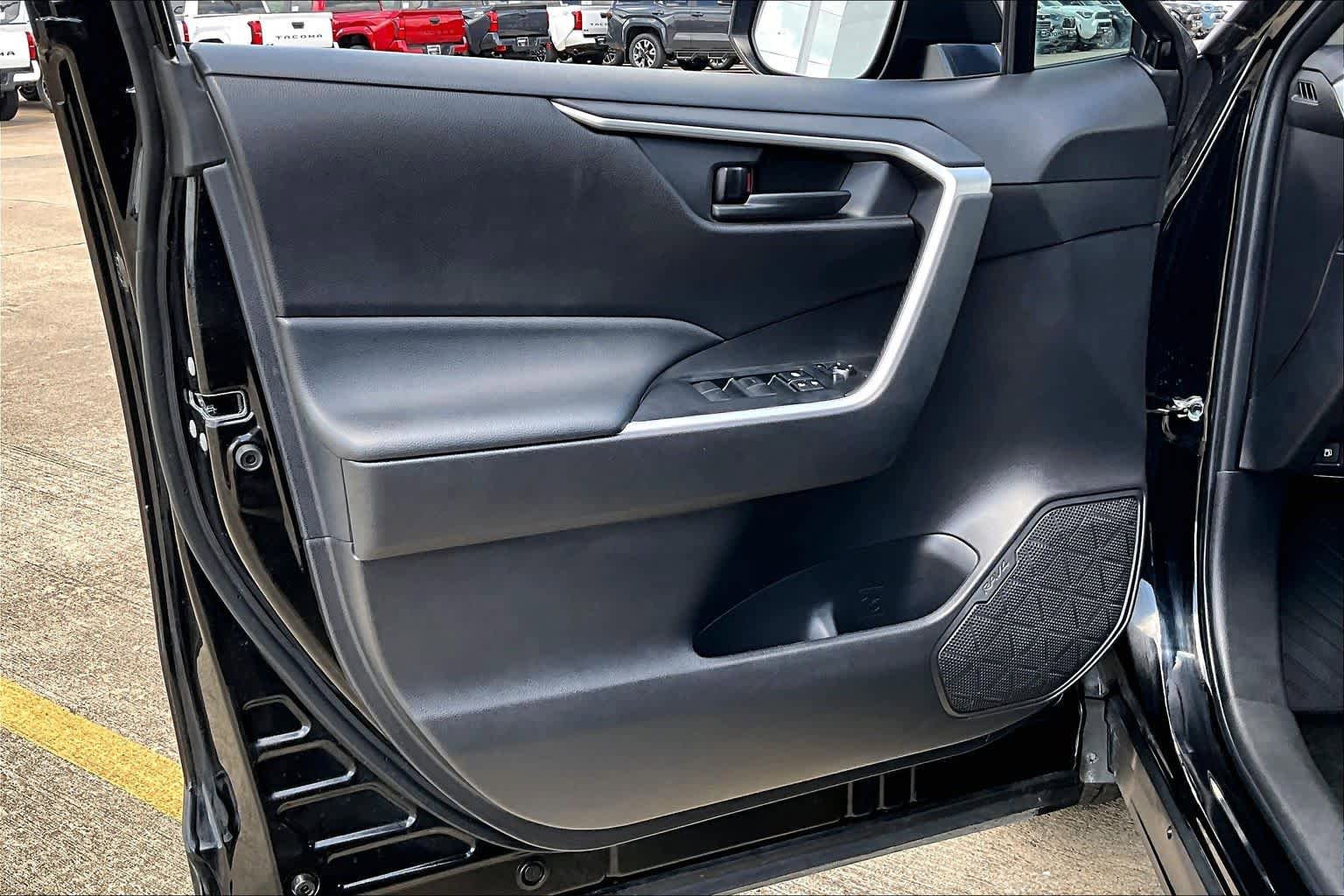 Certified 2024 Toyota RAV4 LE AWD/4WD image 21