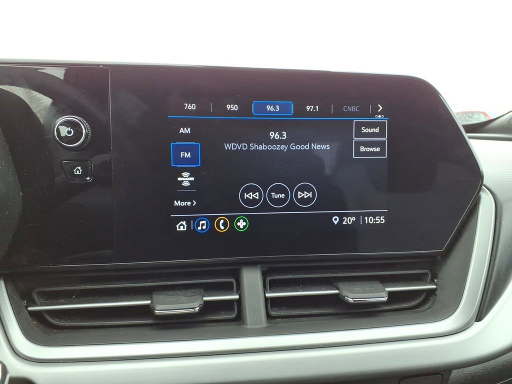 Used 2024 Chevrolet Trax RS image 17