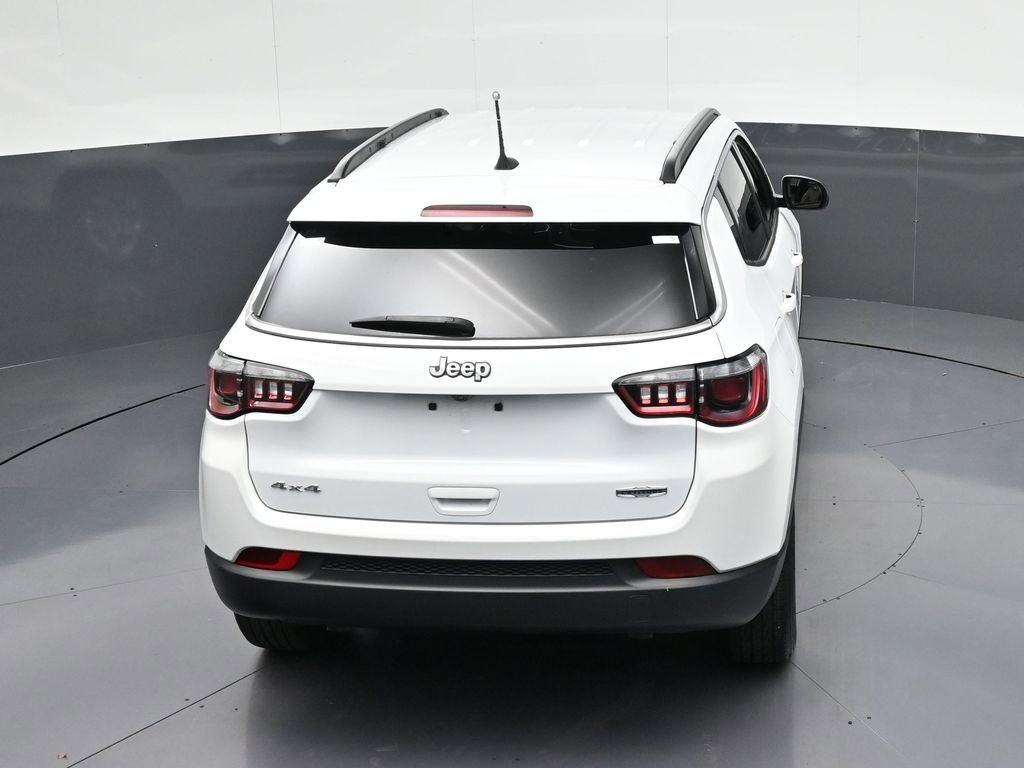 Used 2024 Jeep Compass Latitude AWD/4WD image 21
